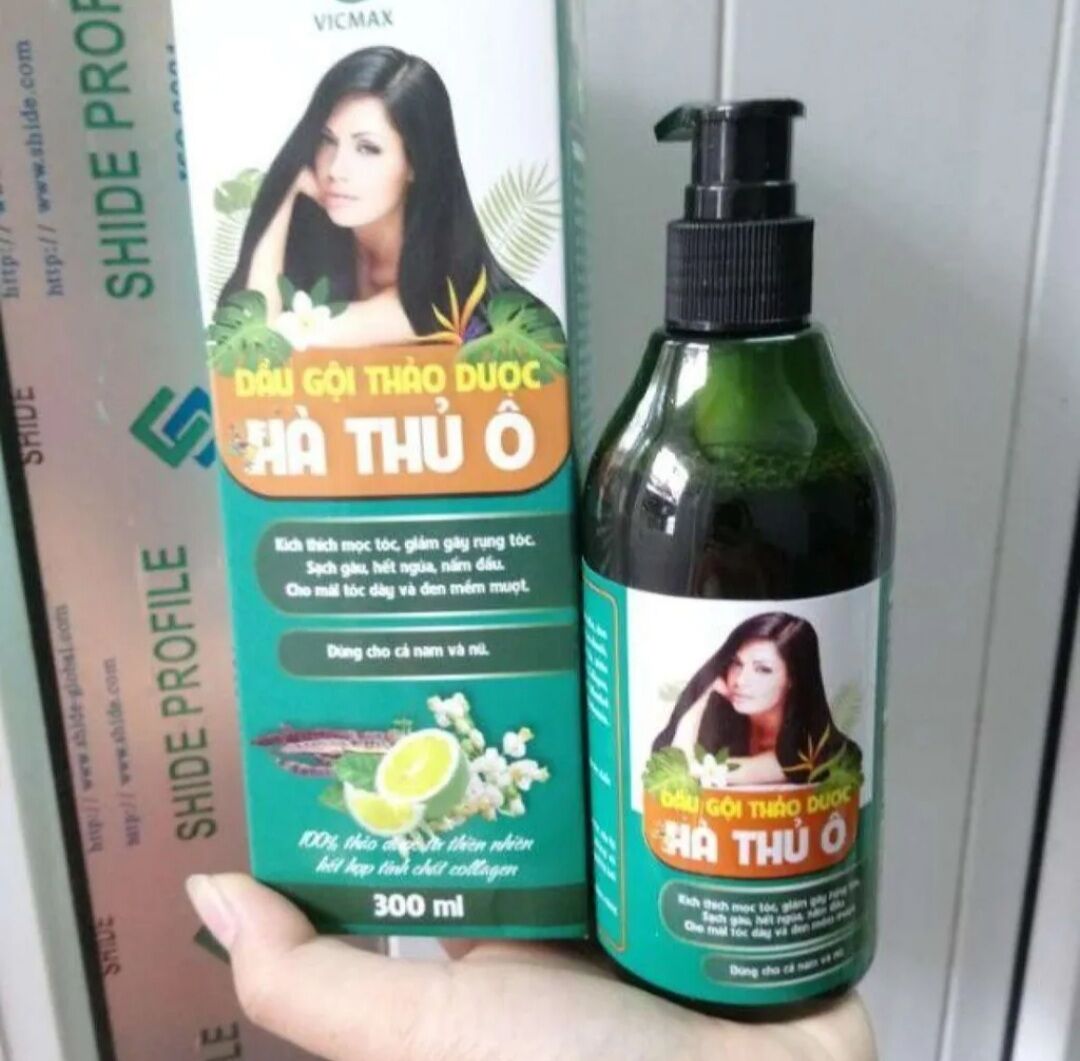 Dầu gội thảo dược Hà Thủ Ô 300ml