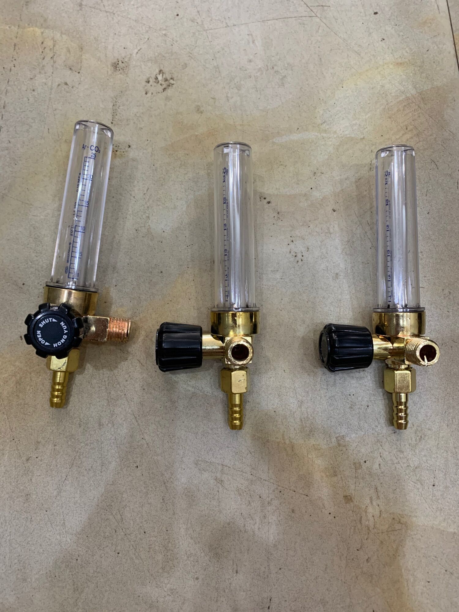 CỘT KHÍ ĐỒNG HỒ CO2 -AGONR ĐƠN VỊ TÍNH CÁI