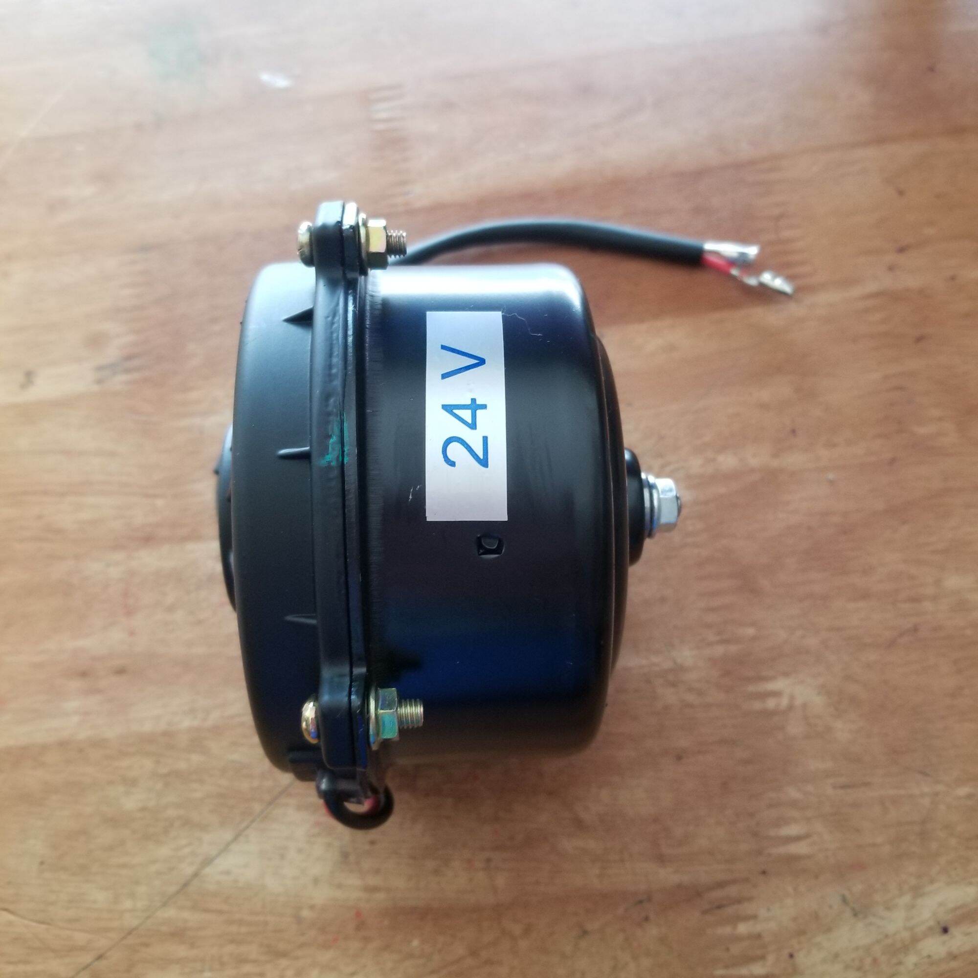 Motor quạt M83 . 120w  24v