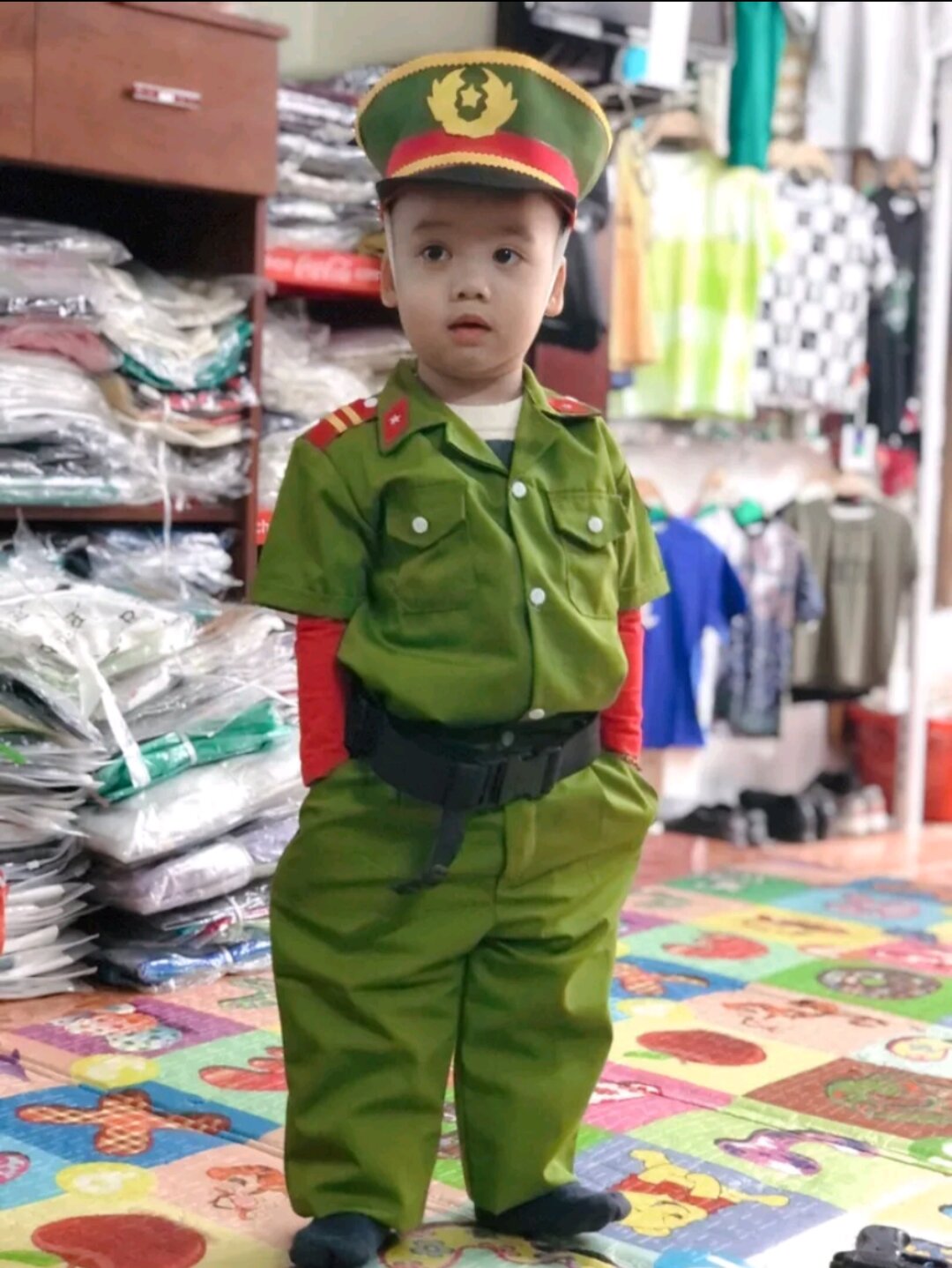 Bộ quần áo công an trẻ em đủ phụ kiện