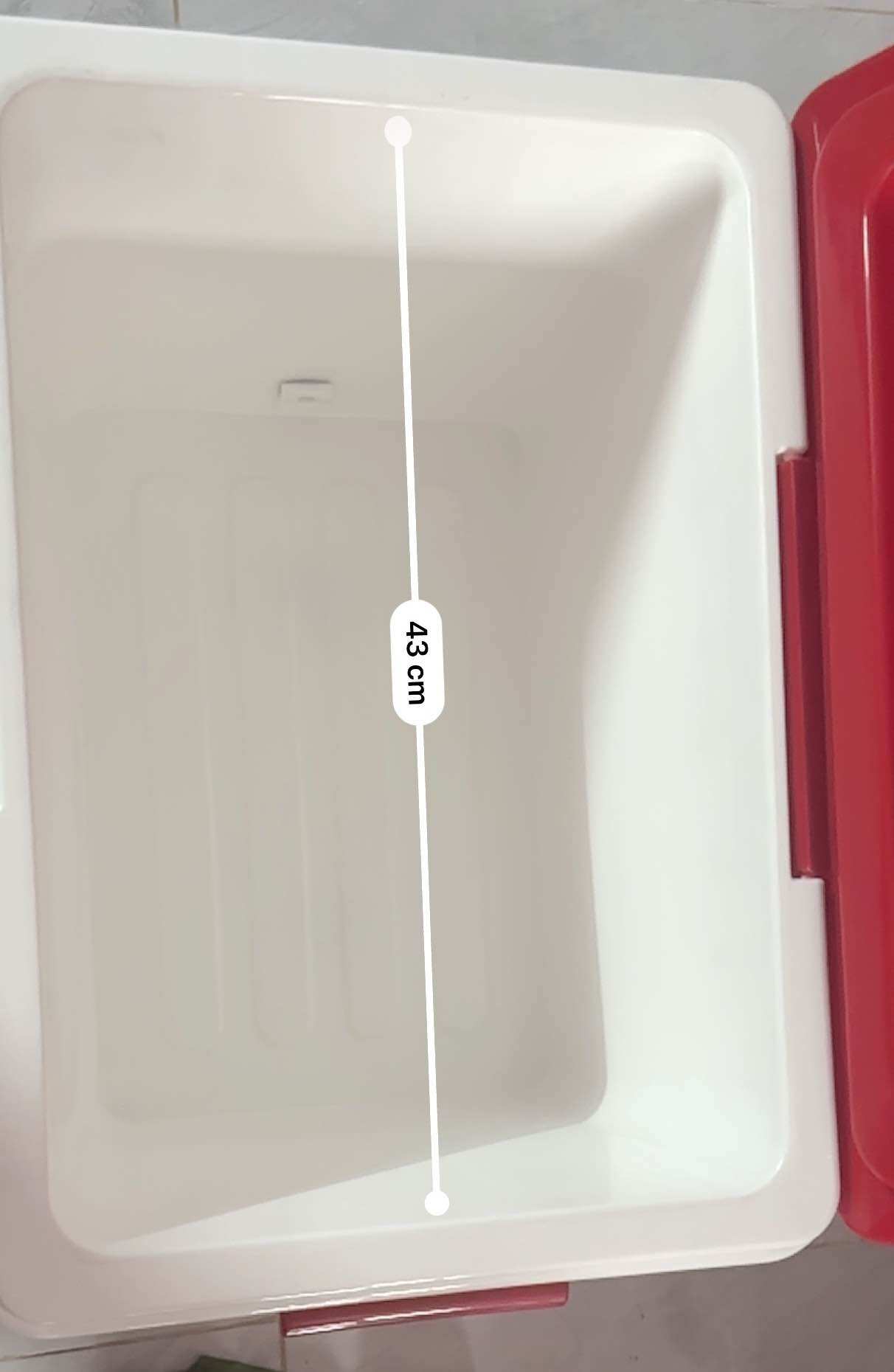 THÙNG ĐÁ 35l HKM có van xả đáy