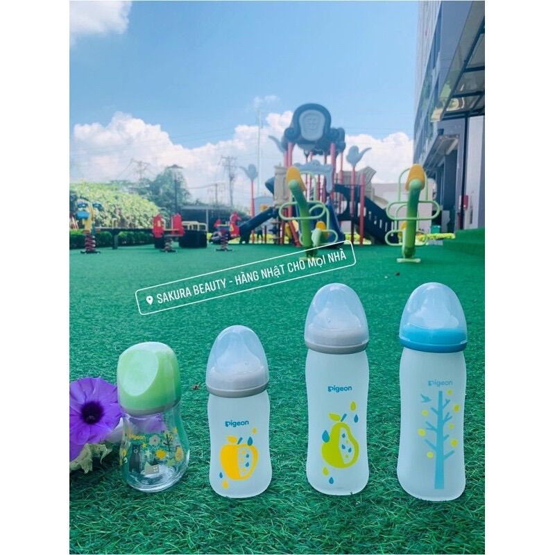 Bình sữa thuỷ tinh bọc silicon 160-240ml Nhật Bản