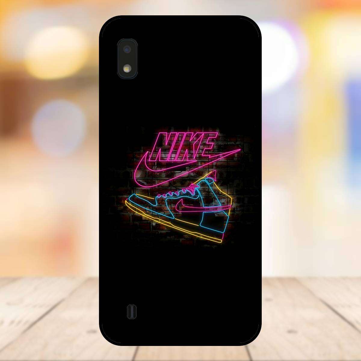 Ốp lưng điện thoại Samsung A10 viền đen thương hiệu Nike thời trang