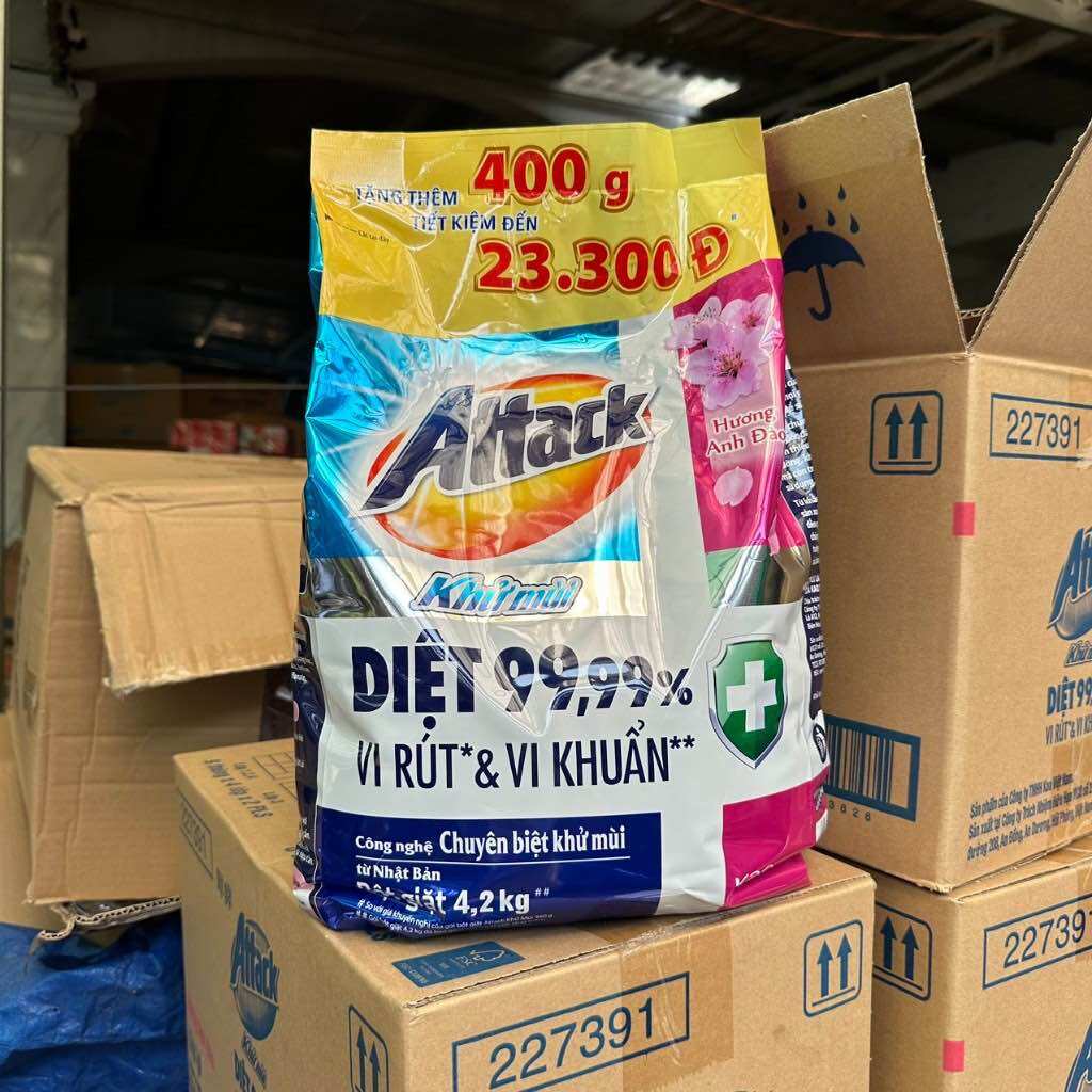 Bột giặt Attack Khử Mùi Hương Anh Đào 3.8kg-4.2kg