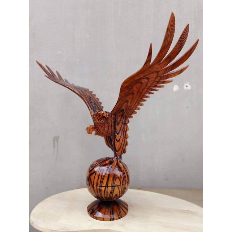 Đại bàng gỗ cao 50cm