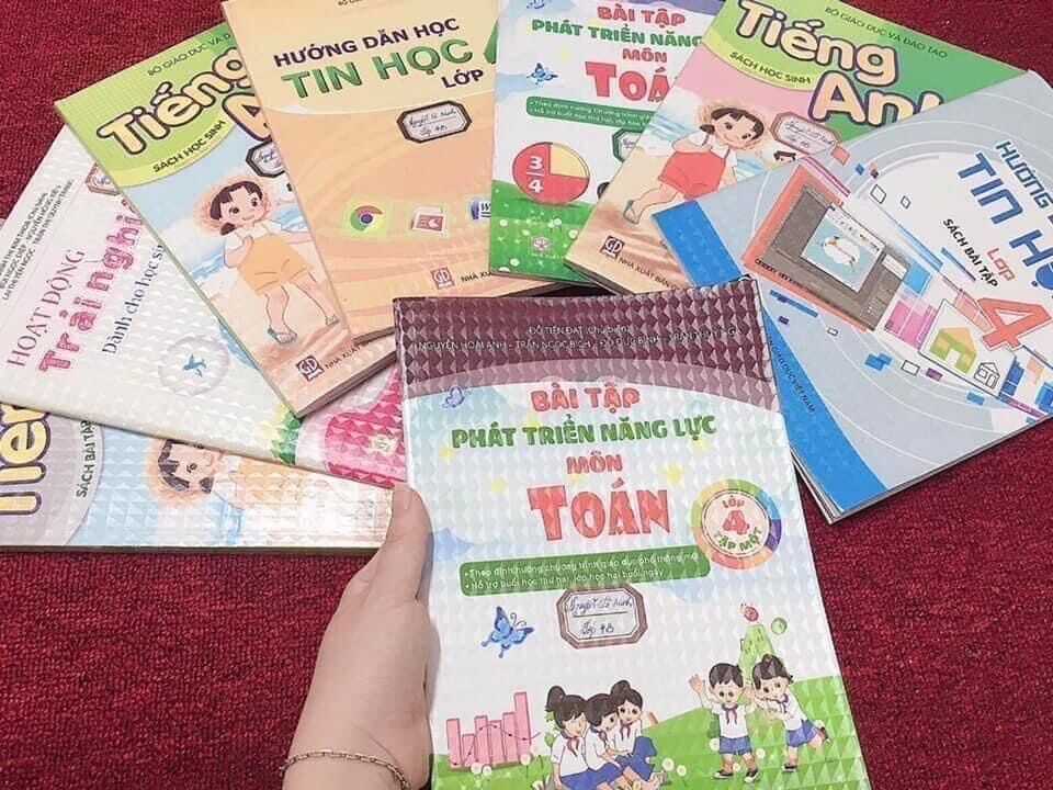 30 bọc sách decal 43cm x 30cm, bao sách loại đẹp kèm 30 nhãn vở