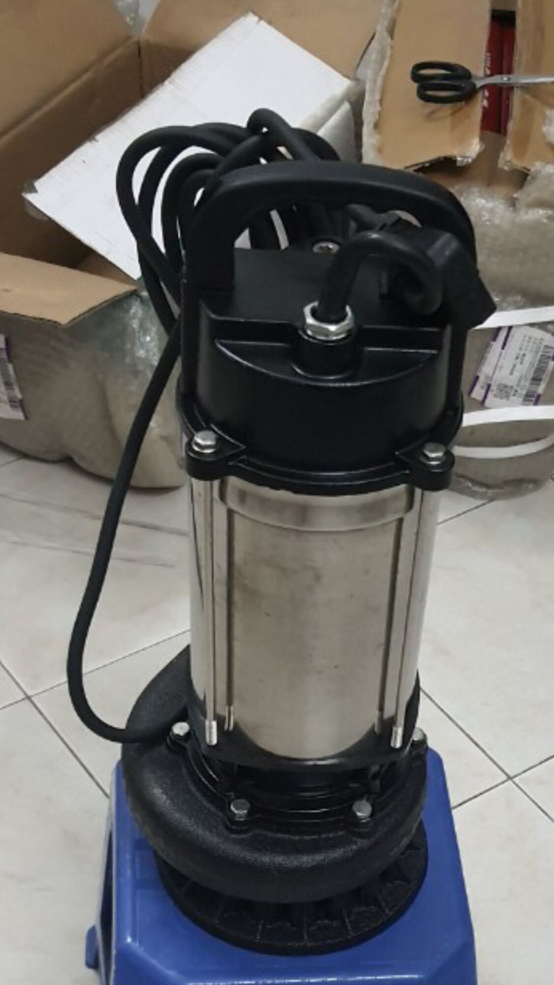 Máy bơm năng lượng Mặt Trời 800w