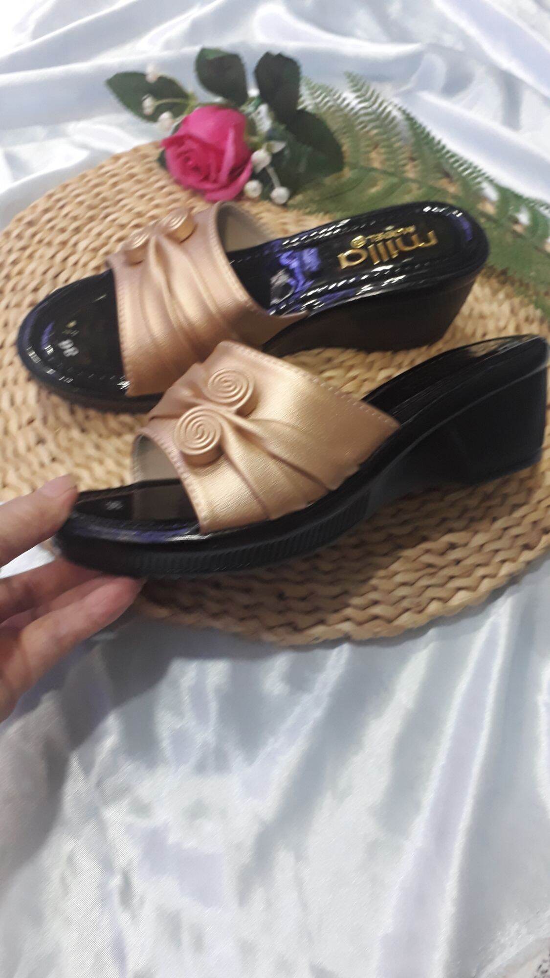 dép xuồng cao đính xoàn