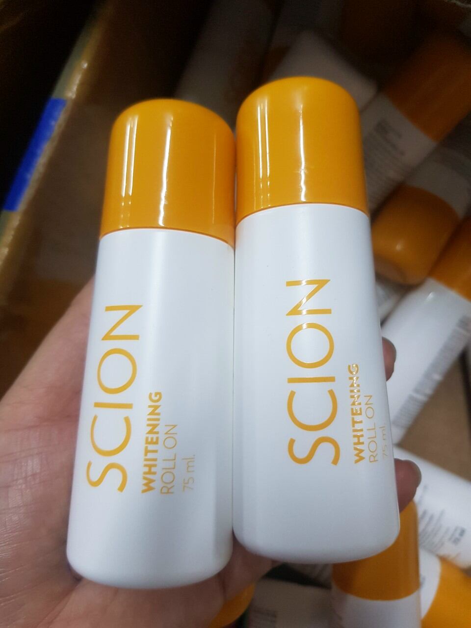 Lăn khử mùi Scion Nuskin 75ml ( Mẫu mới )