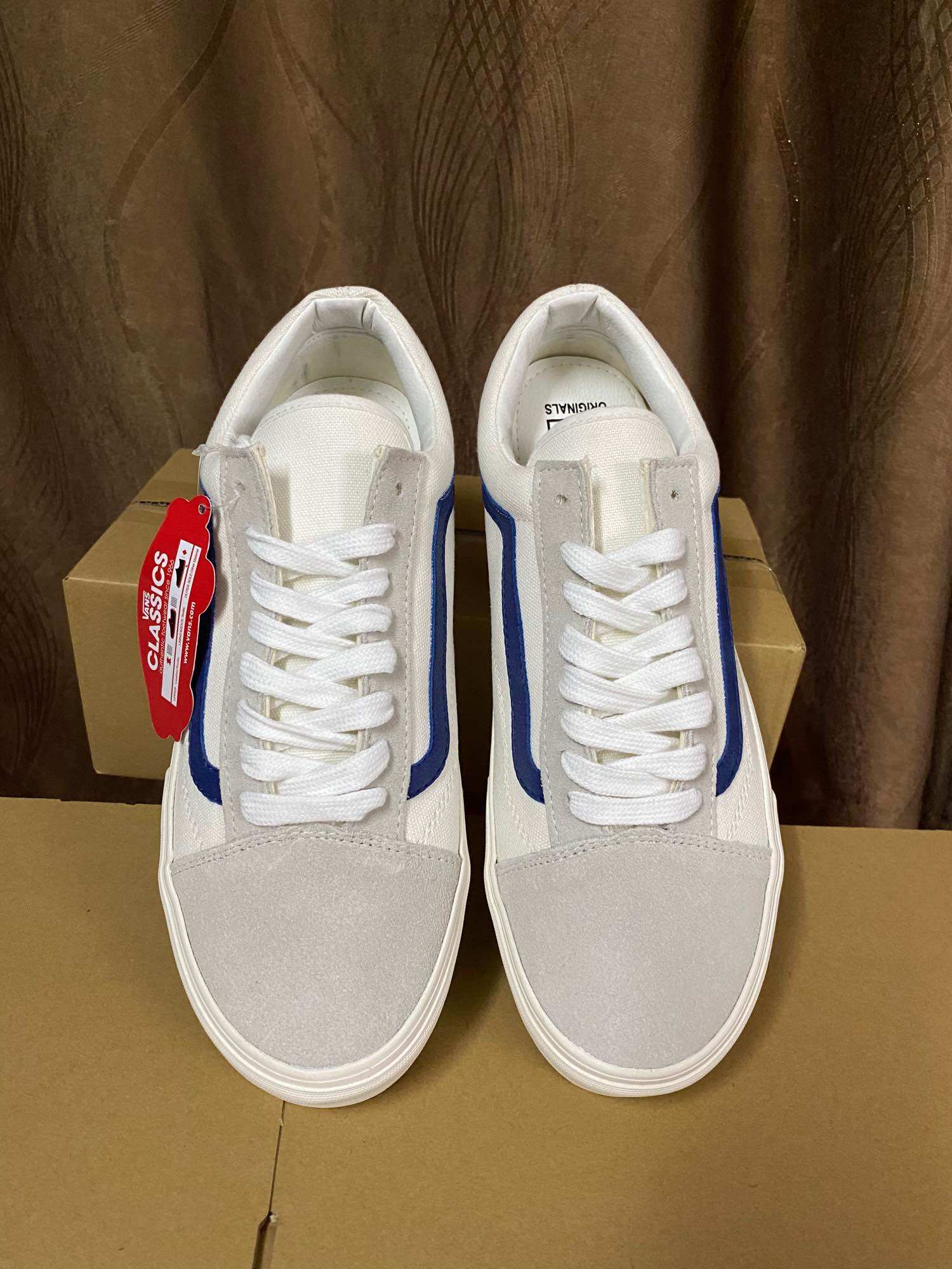 Giày Vans Đen (Trắng, Sọc Xanh Dương, Sọc Xanh Lá, Sọc Đỏ, Trắng Xanh ) Nam Nữ 2022