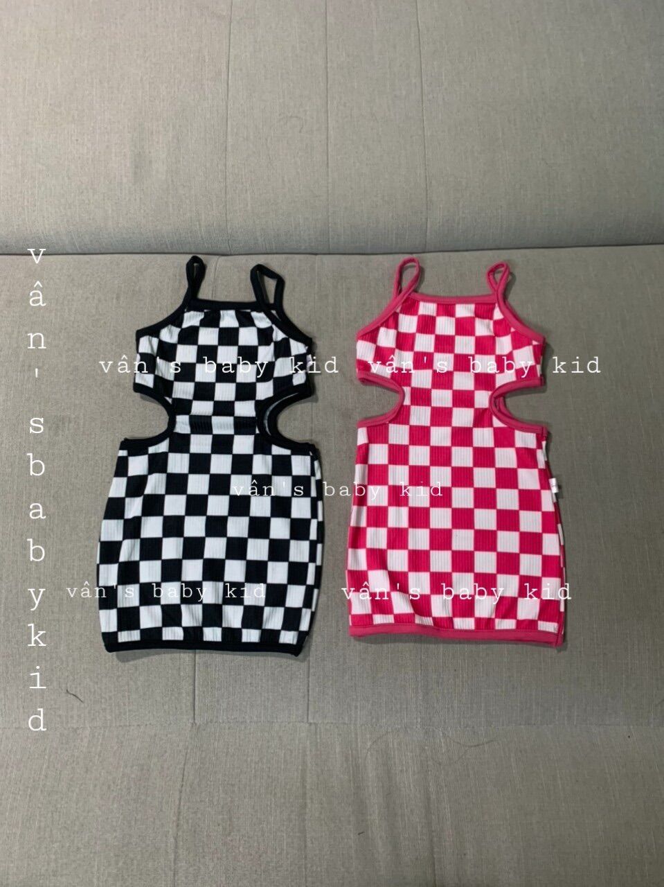 Đầm body 2 dây khoét eo cho bé gái