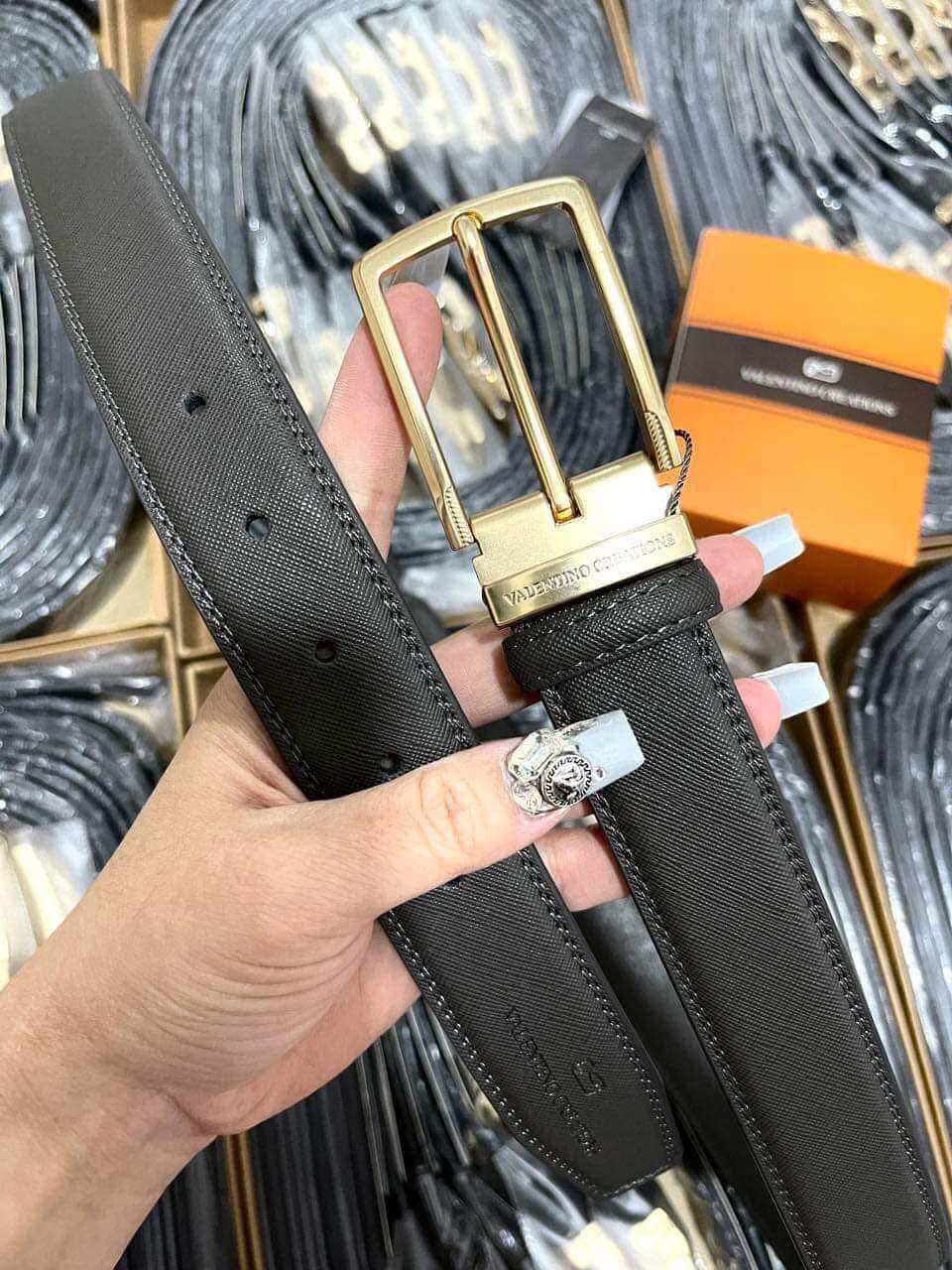 Thắt lưng Valentino Creations xỏ lổ Authentic sale