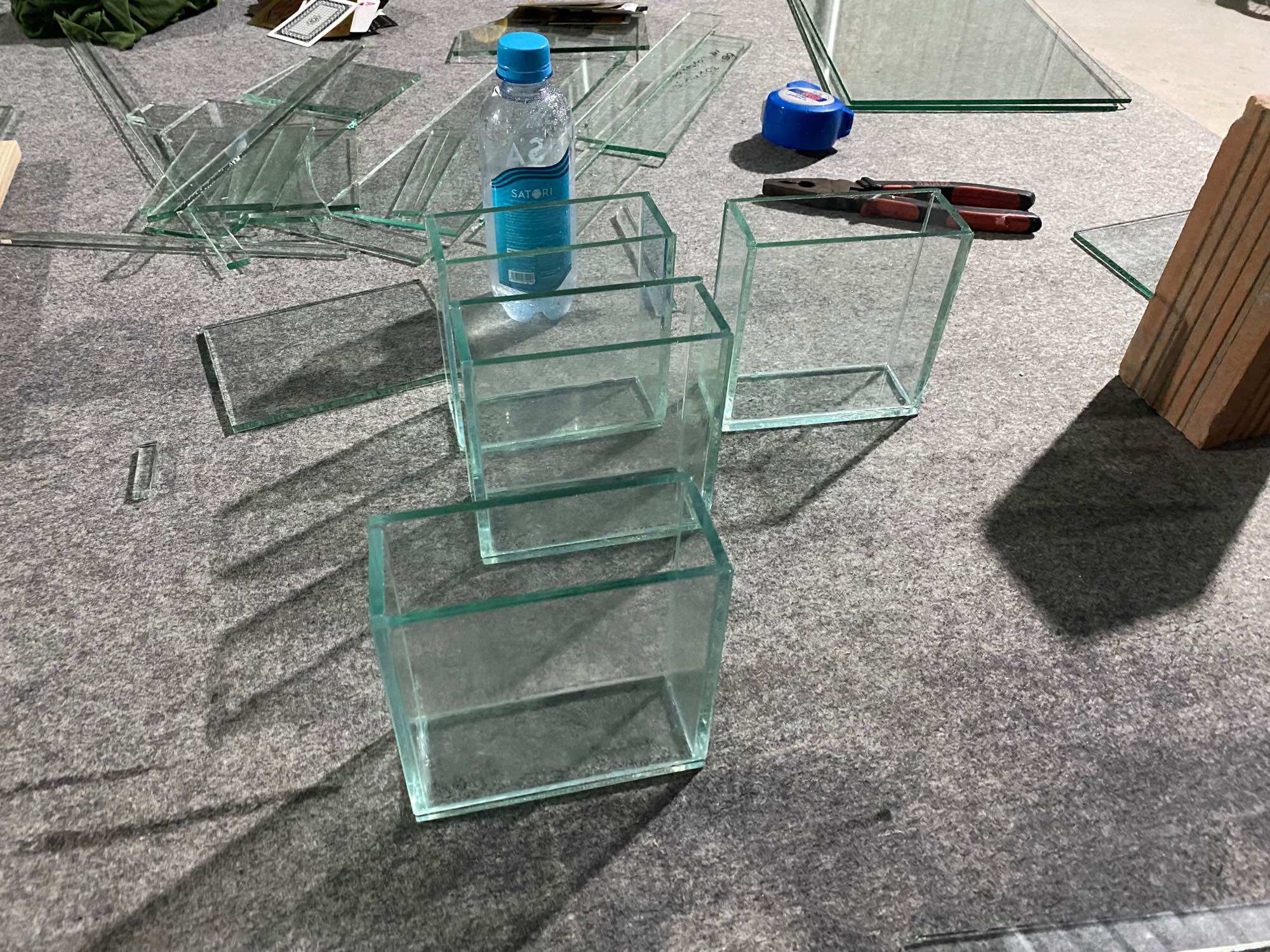 Hồ cá betta mini dày 5li ( D15× R7× C15) + tặng kèm miếng lót đáy hồ
