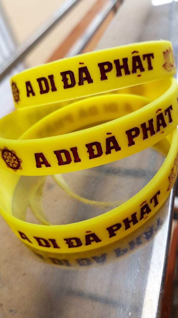vòng tay danh hiệu a Di Đà Phật