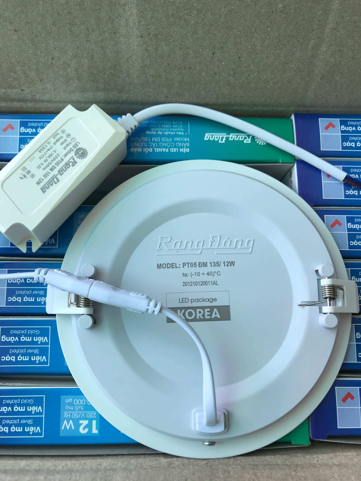 Bóng đèn âm trần 12w/135 Rạng Đông