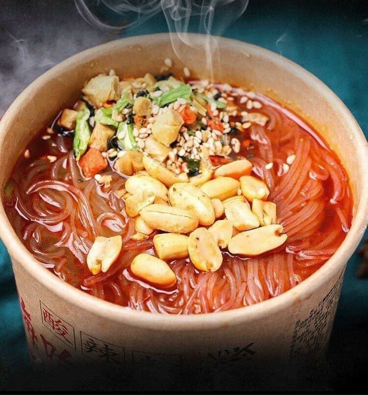 MIẾN TRÙNG KHÁNH CHUA CAY ĂN-THÙNG 6 LY
