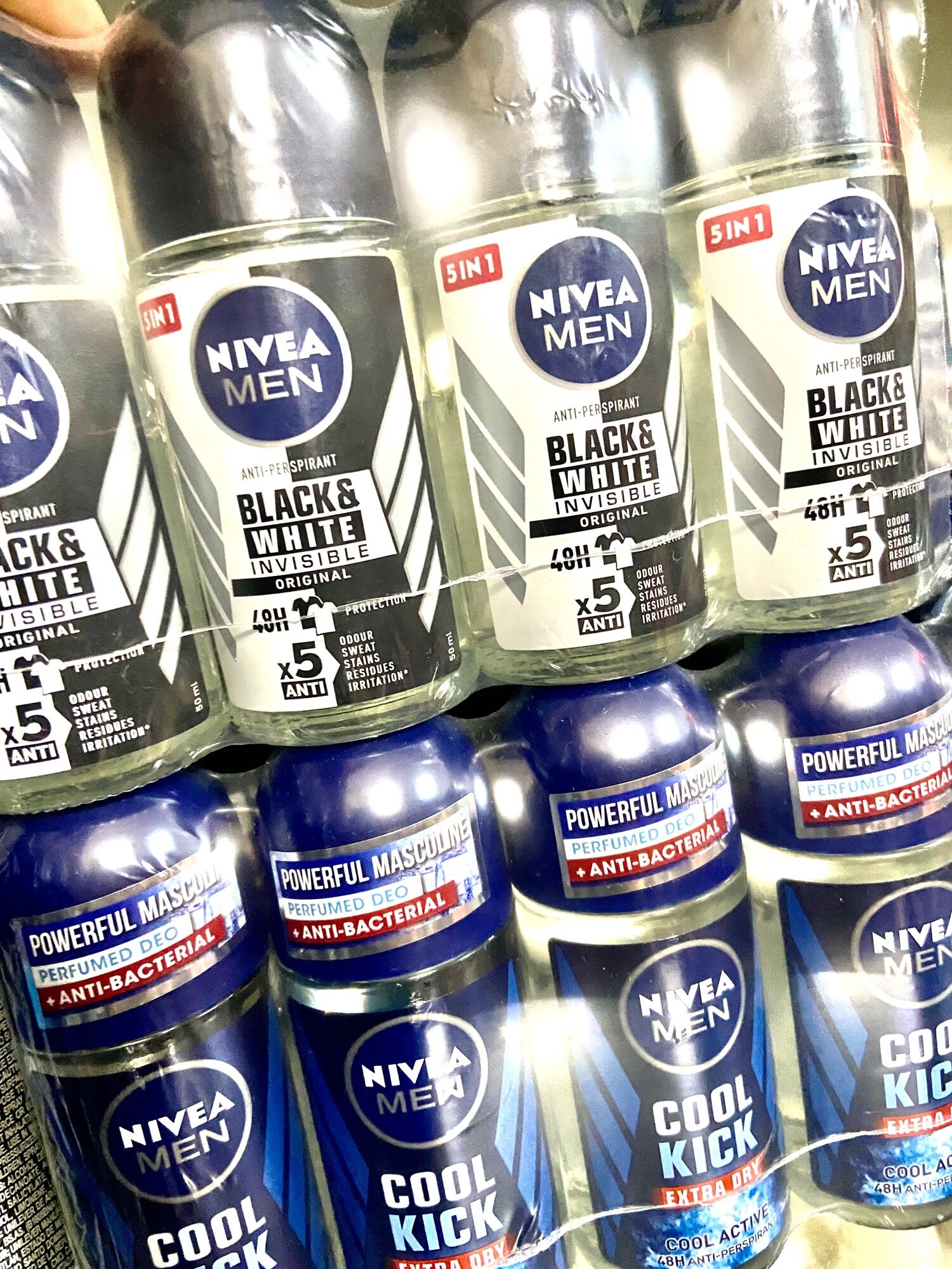 [HCM]Lăn Khử Mùi Nivea Black & White Men Thái Lan 50ml