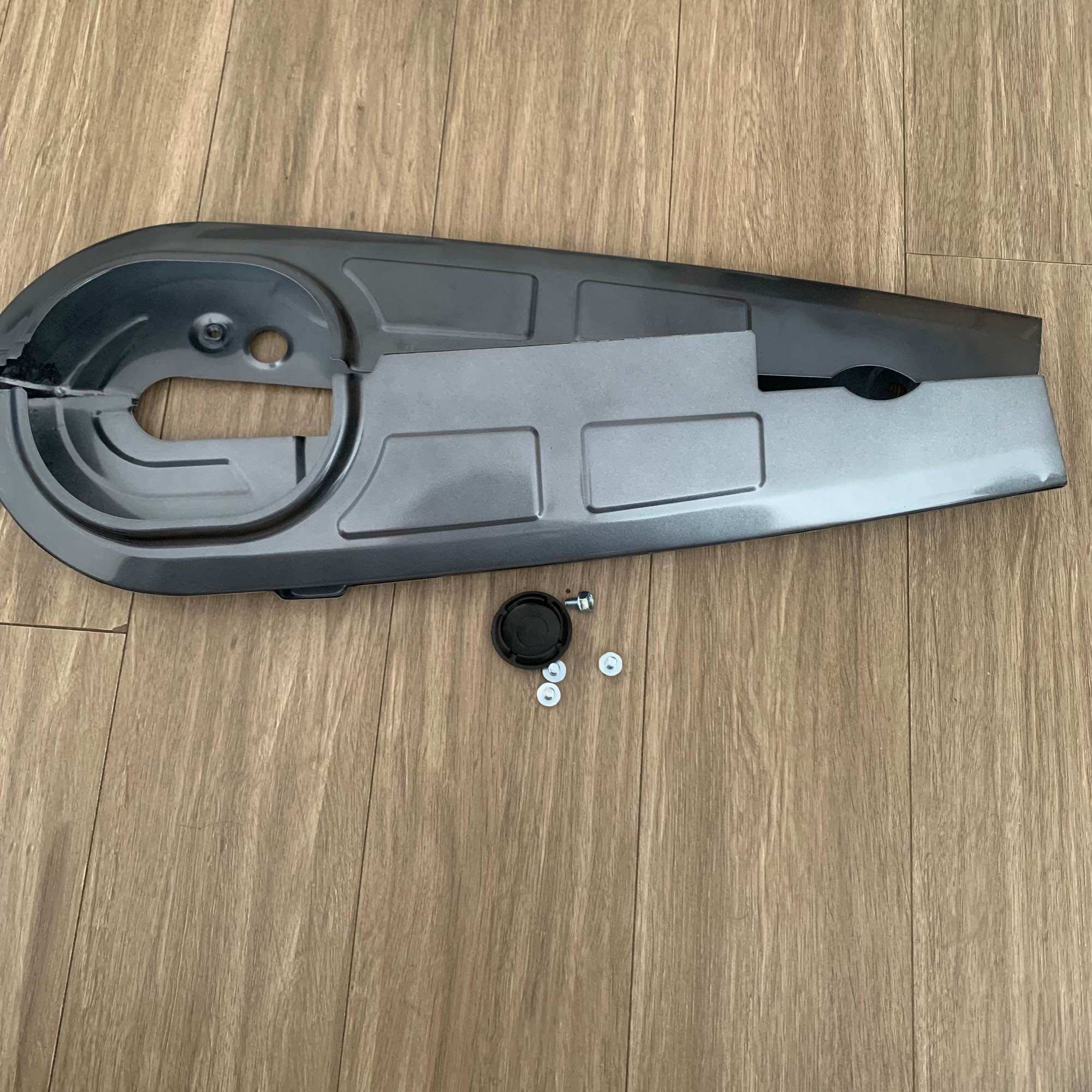 Hộp xích cho xe YAMAHA SIRIUS ĐỜI XĂNG CƠ, KHÔNG DÙNG ĐƯỢC CHO ĐỜI KIM PHUN ĐIỆN TƯ, HÀNG DÀY, SƠN TĨNH ĐIỆN ĐẸP