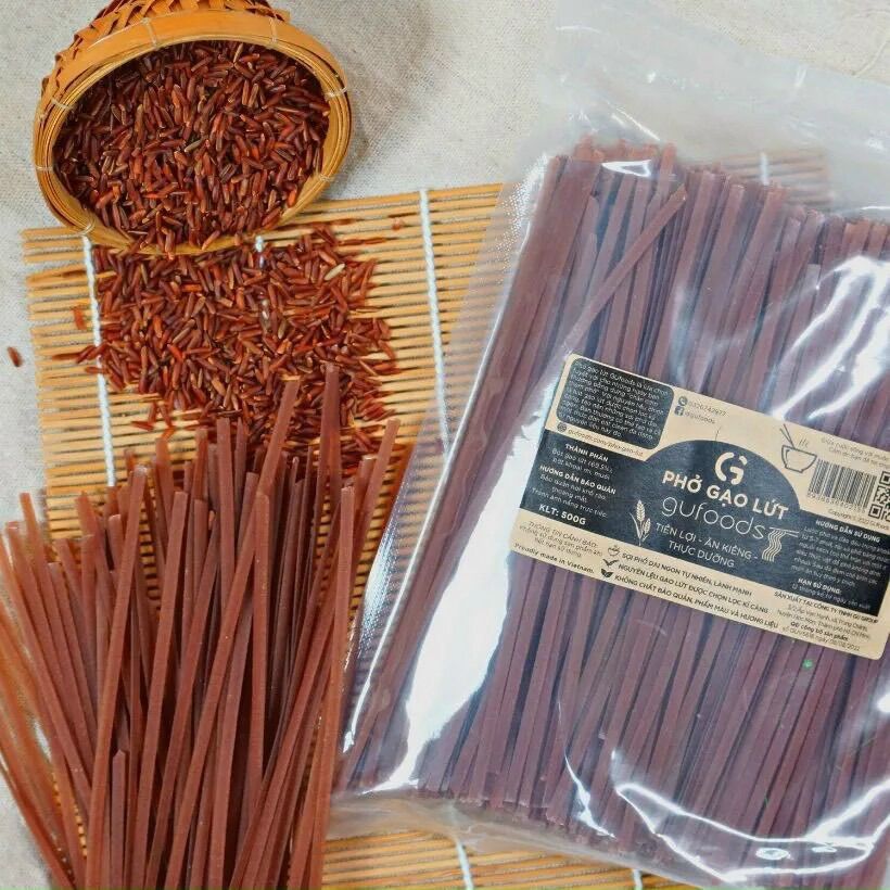 Hủ tiếu gạo lứt sợi to, và sợi nhỏ