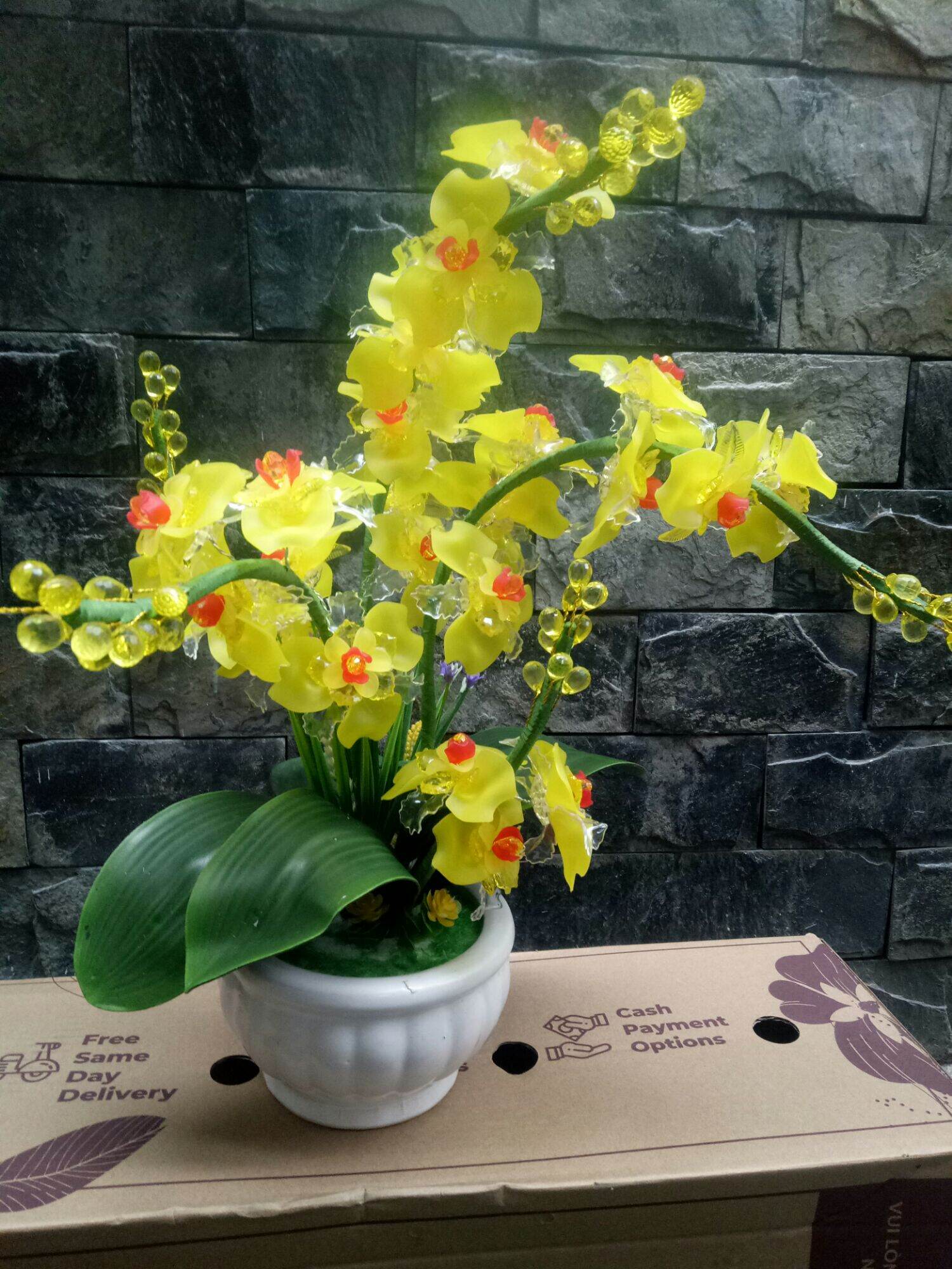Chậu hoa lan hồ điệp pha lê (56x25x25)