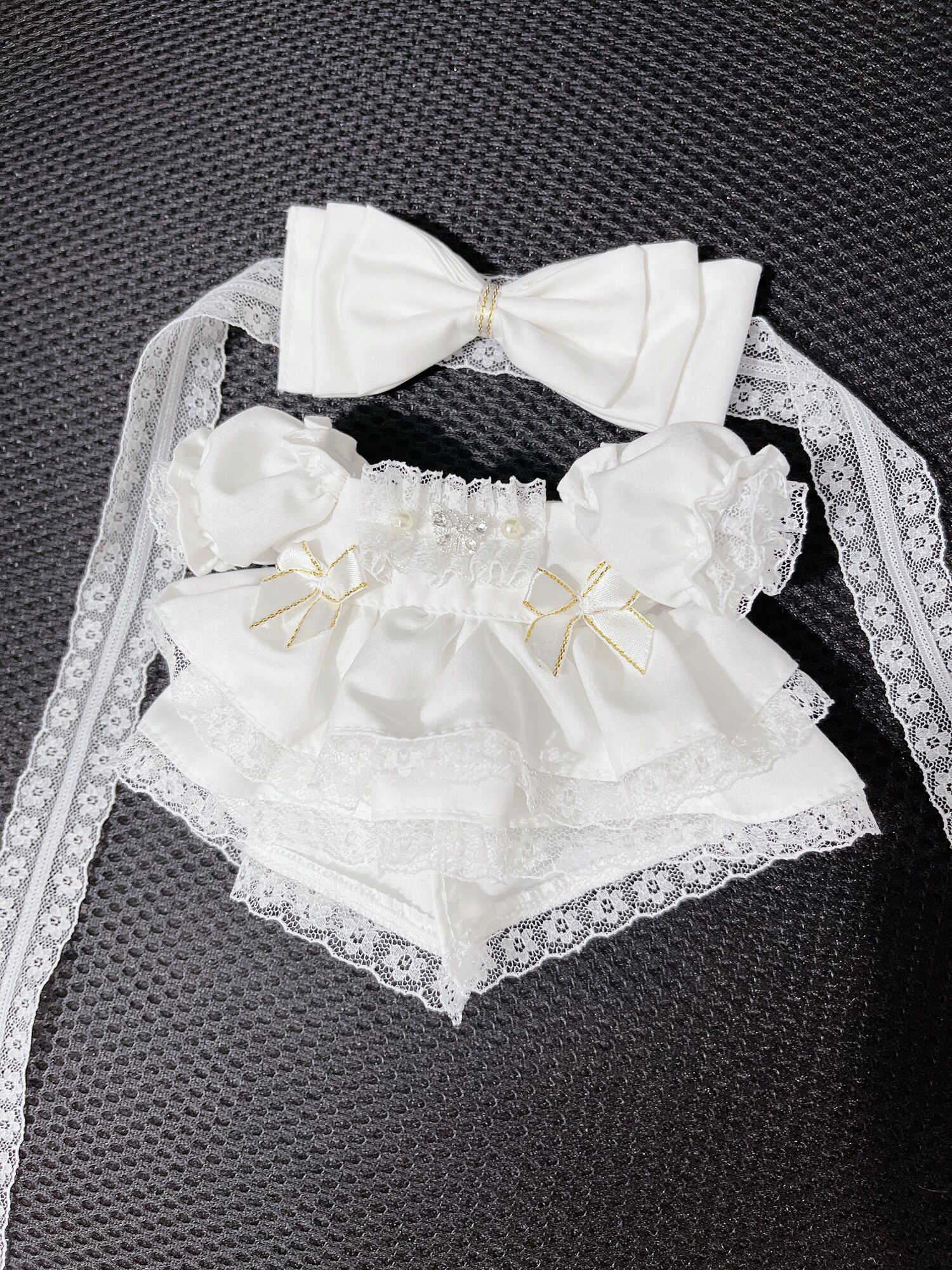 Outfit doll đầm cưới