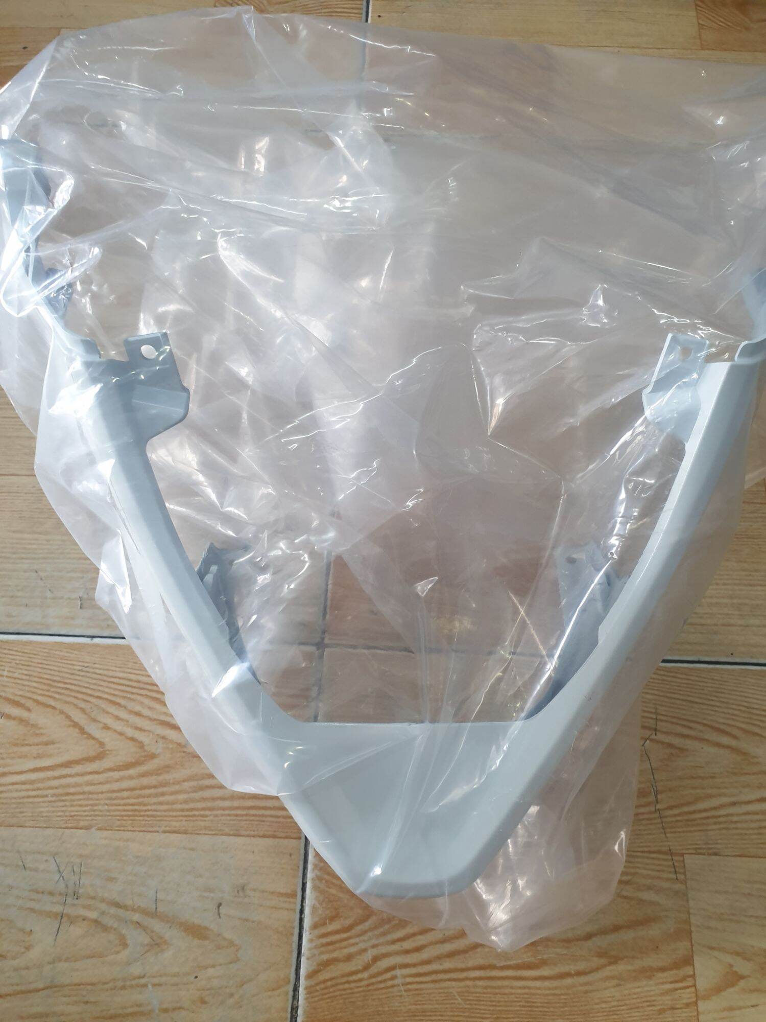 mỏ cầy( chắn bùn động cơ) axelo 125