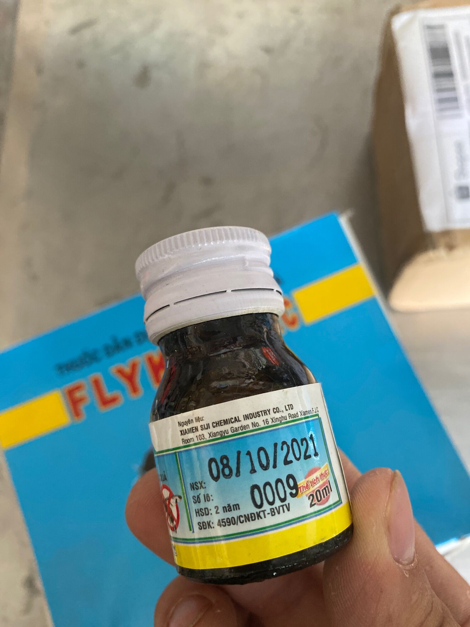 Thuốc diệt ruồi vàng đục quả FLYKIL 95EC (20ml)