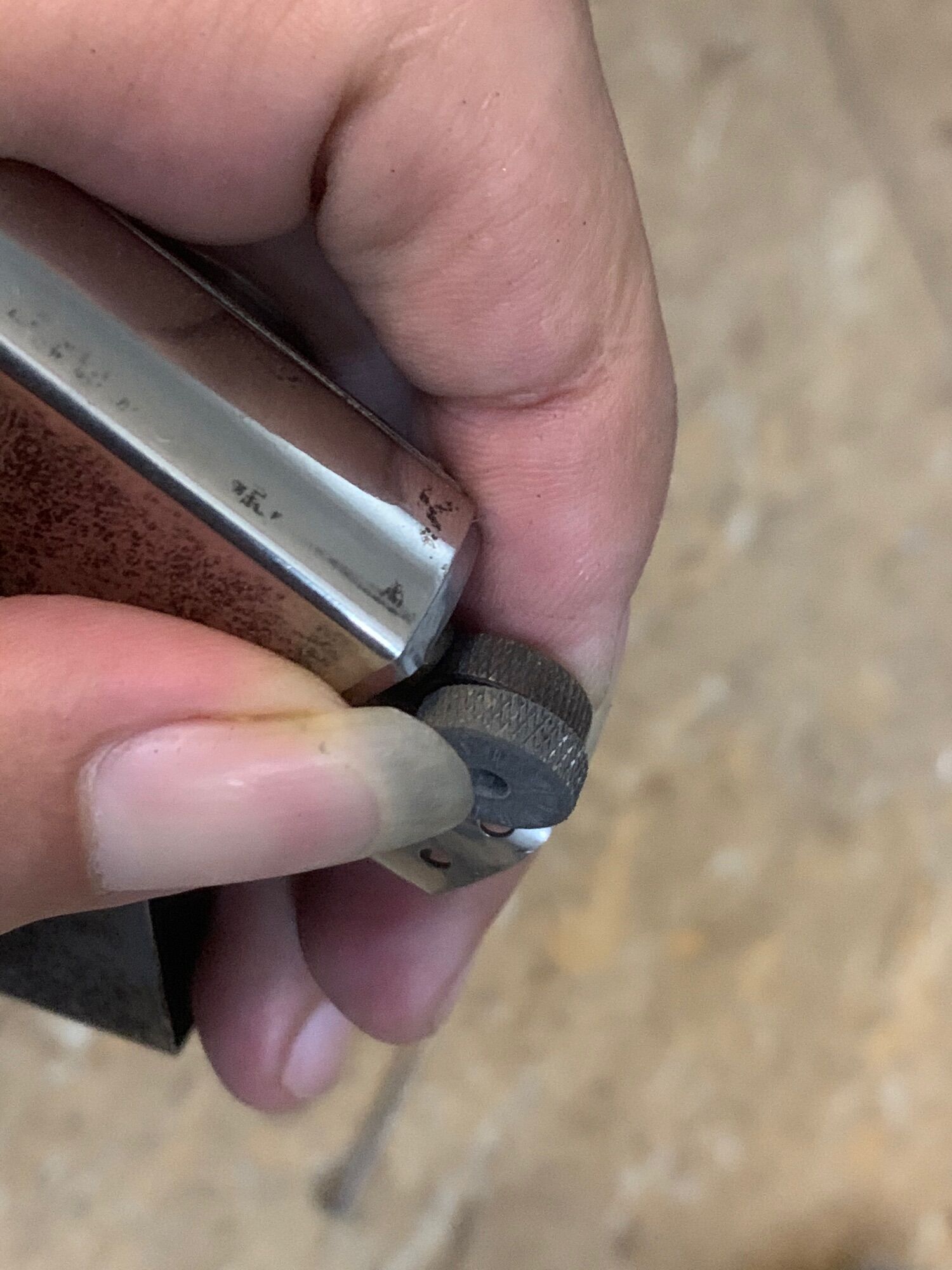 Zippo Bánh xe zippo răng xéo răng vây cá Thiết kế dày và rộng Phù hợp với Zippo