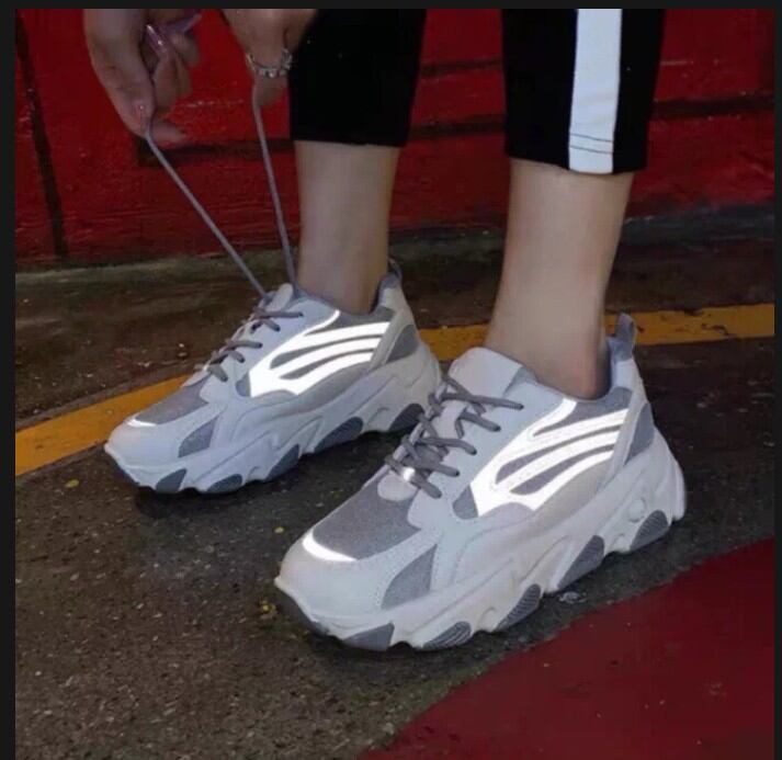 Giày thể thao snaeker phản quang xám kiểu sport