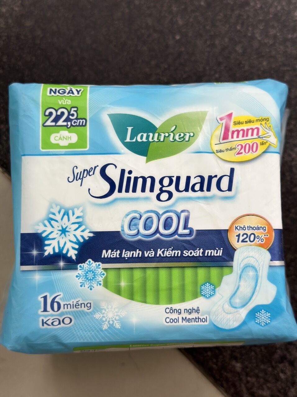 Laurier Ultra Thin Sanitary Pads 8 Pieces [Combo of 4 Packs]