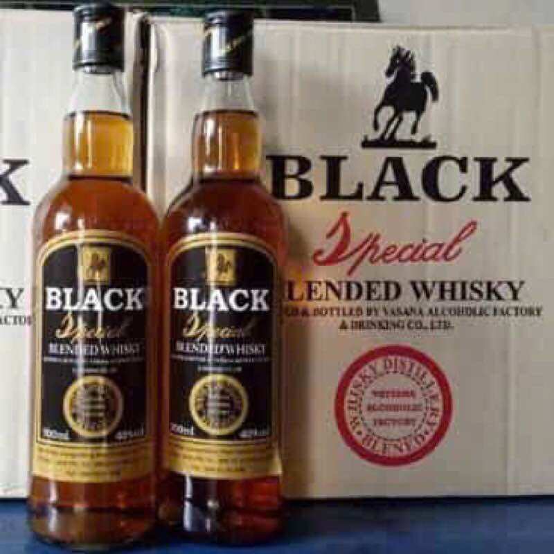 Thùng 12 chai Black Lào(700ml)