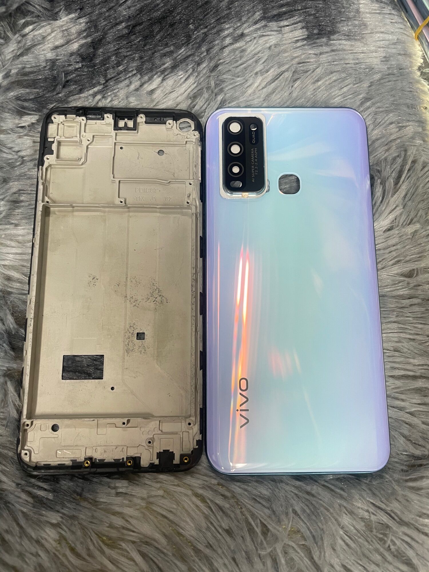 Vỏ vivo y50 , y30