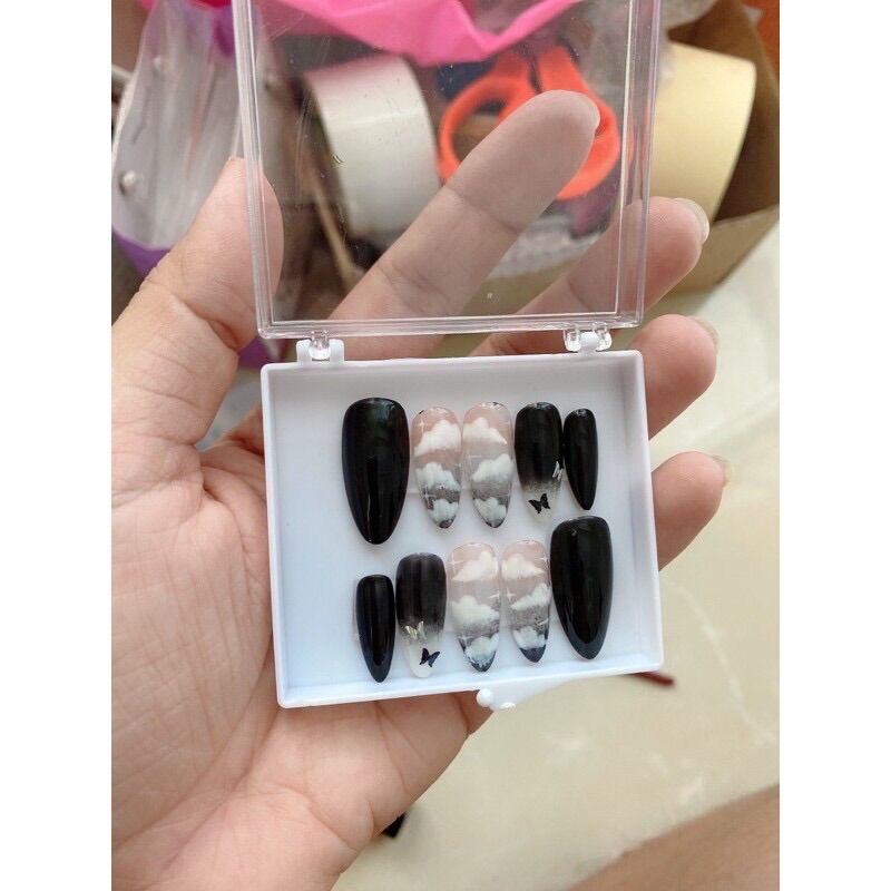H9 Bộ 10 móng úp tay nhọn thiết kế / móng tay giả/ nailbox / móng tay giả màu đen phối hoạ tiết đám mây