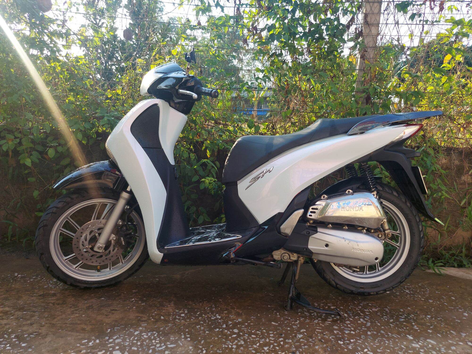Xe máy SH Honda nhập khẩu nguyên chiếc máy nổ cực êm chạy siêu tiết kiệm điện 125 thông tin 097 185 3323 ship xe toàn quốc
