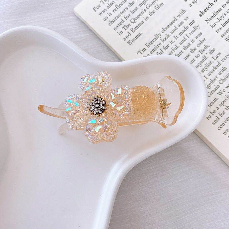 Kẹp càng cua bới tóc củ tỏi