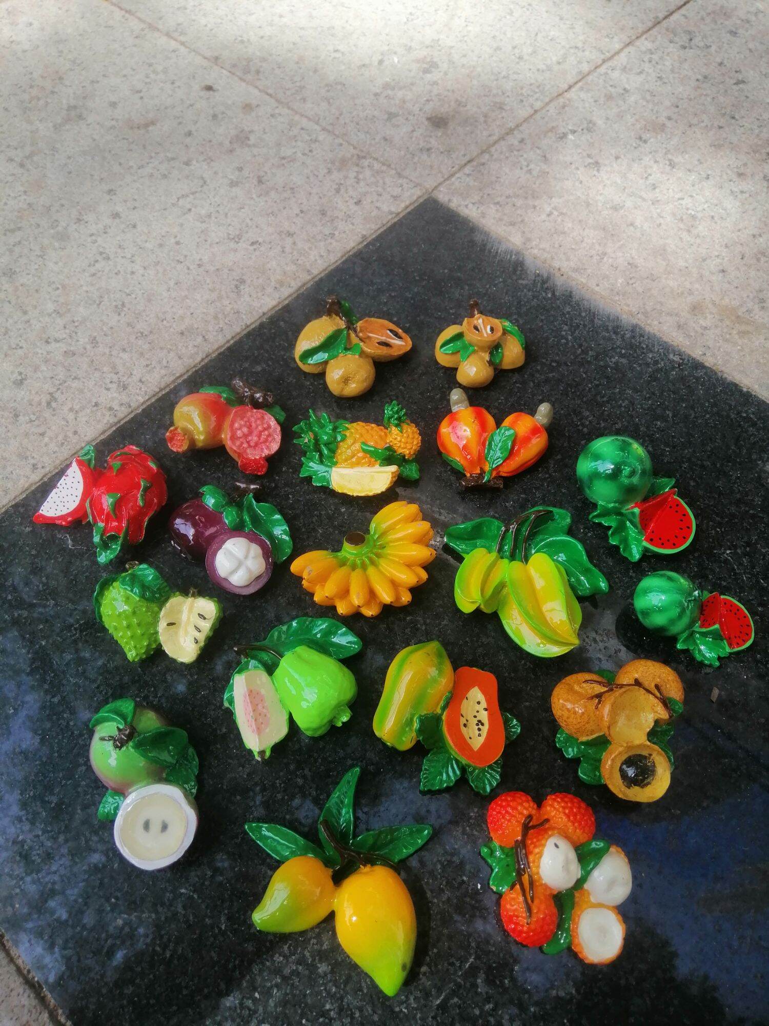 HÍT TỦ LẠNH HÌNH TRÁI CÂY