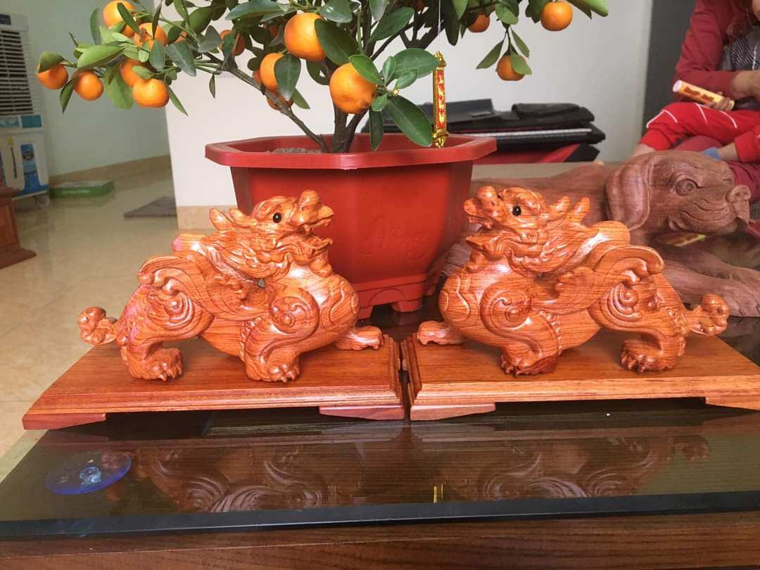 Cặp tượng tỳ hưu gỗ hương 20cm