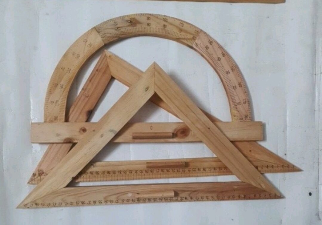 Thước Đo Độ gỗ của giáo viên.
