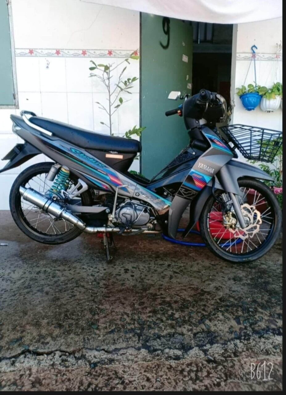Dàn áo xe Sirius màu chuột nhám kiểng đẹp mới tặng kèm pha đèn đèn lái ốc và đặc biệt tem như hình mẫu xe😍