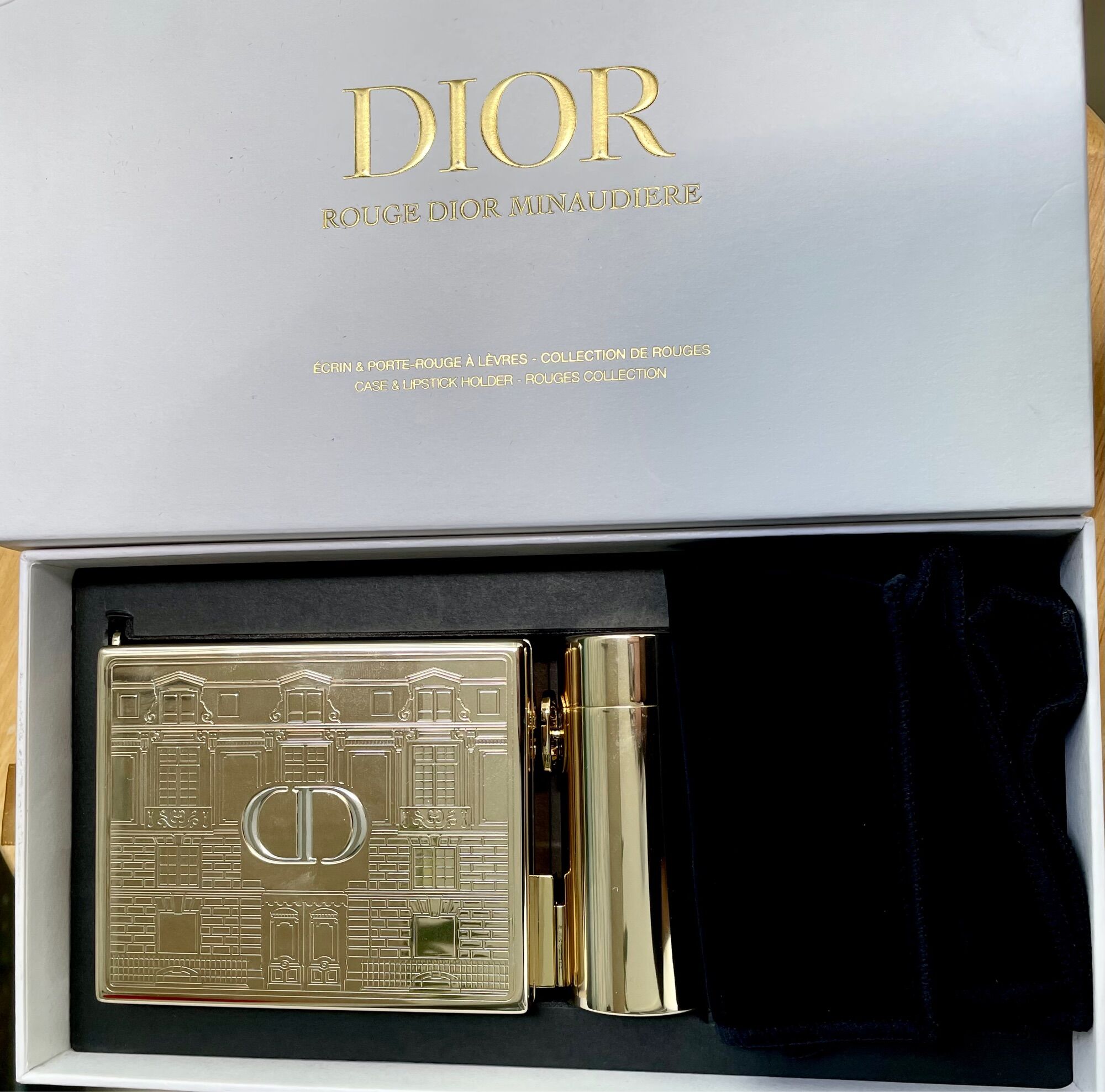 Dior kèm clutch