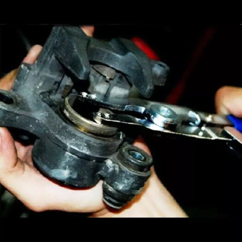 Kìm Xoay Piston Phanh Đĩa.( Heo Dầu Xe Máy )