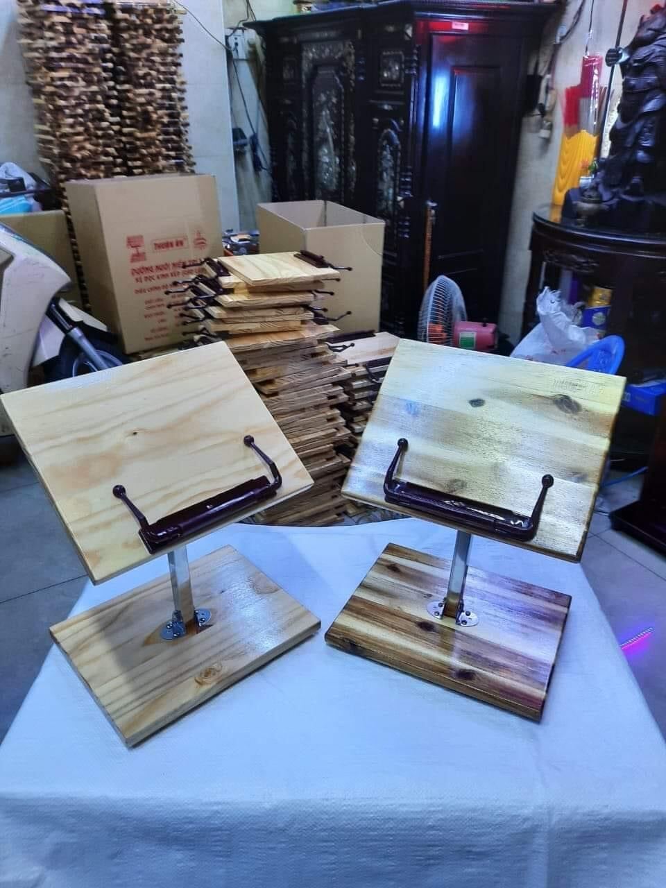 Kệ đọc kinh gỗ xếp gọn