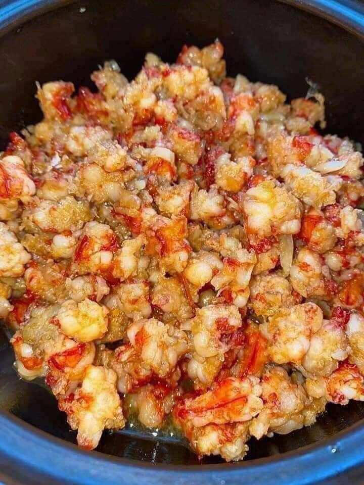 Thịt đầu tôm khô. 140k/ kg.