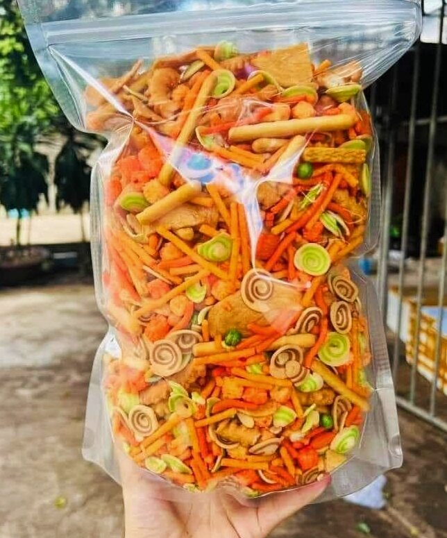 1kg Bánh Snack bim bim Oishi (mix thập cẩm đủ vị)