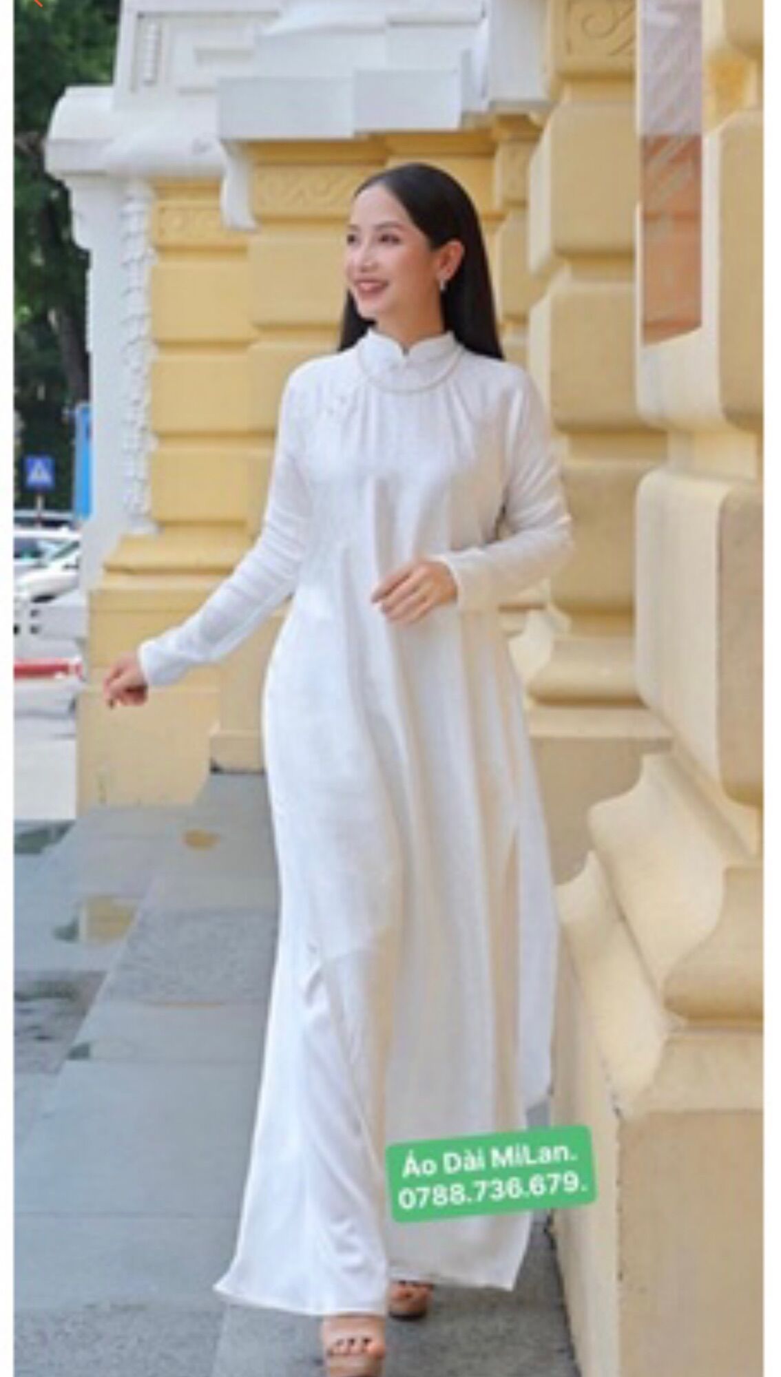 Bộ áo dài gấm lụa trắng dáng suông kèm quần phi lụa