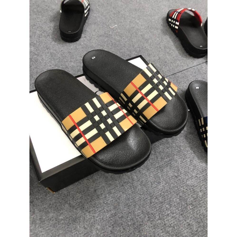 Dép quai ngang Burberry Kẻ Đế cao 