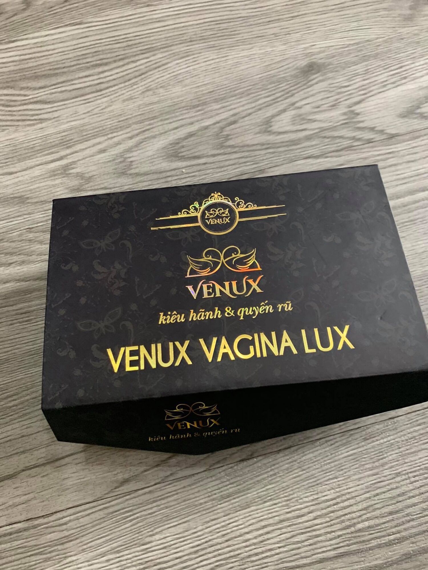 Sản phẩm khít, hồng, thơm Venux
