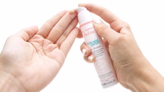 Kem giảm mụn Avene TriAcneal Expert 30ml