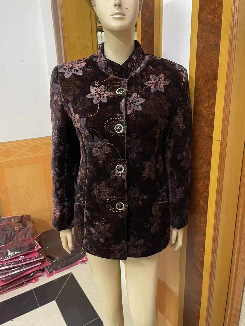 Áo bông nhung 3D bà già
