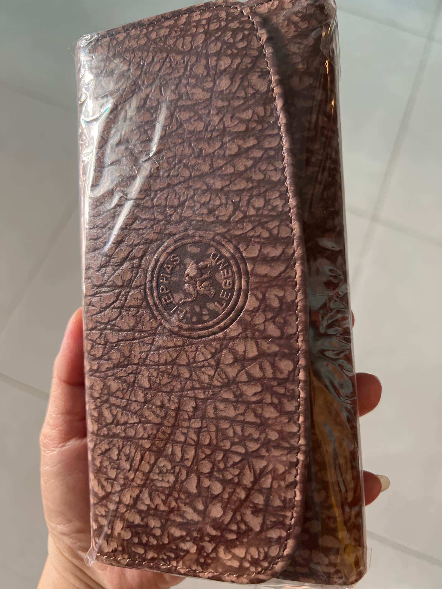 Ví Nữ Cầm Tay Da Voi, Thái Lan